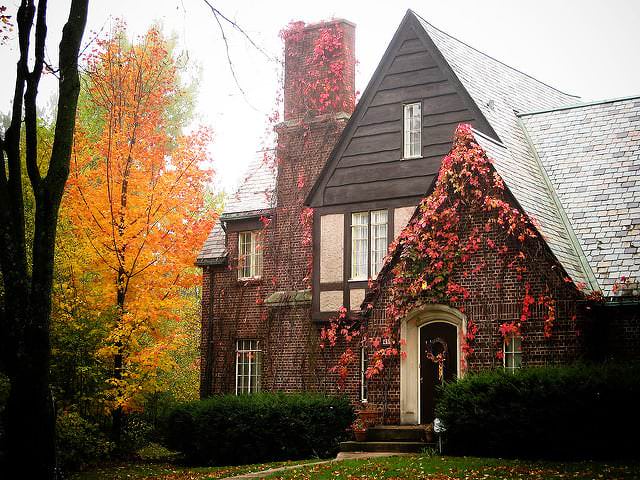 Fall Staging Ideas to Sell a Home in Farmington Hills