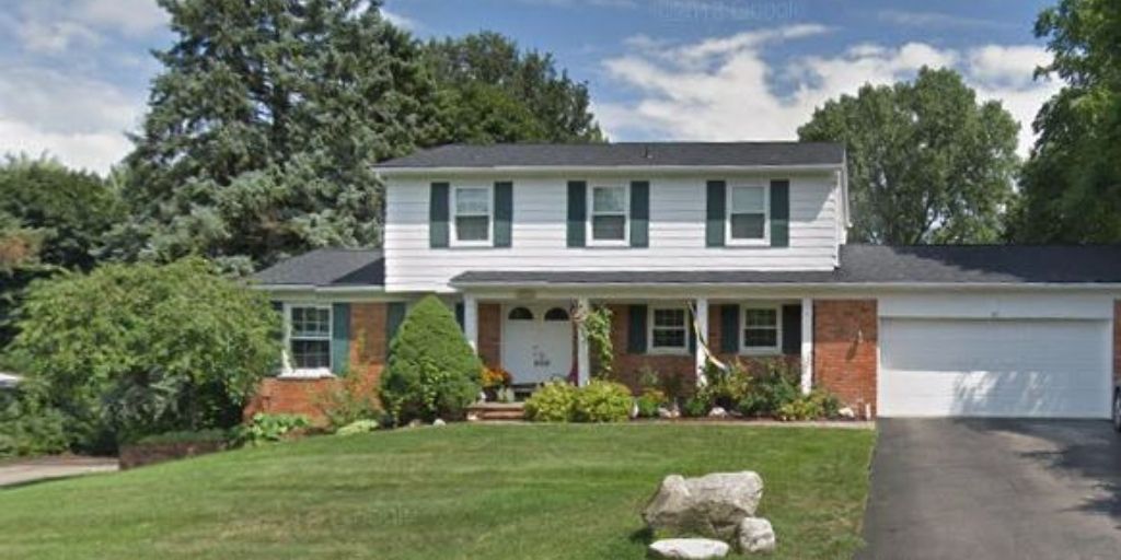 Bloomfield Township Homes for Sale